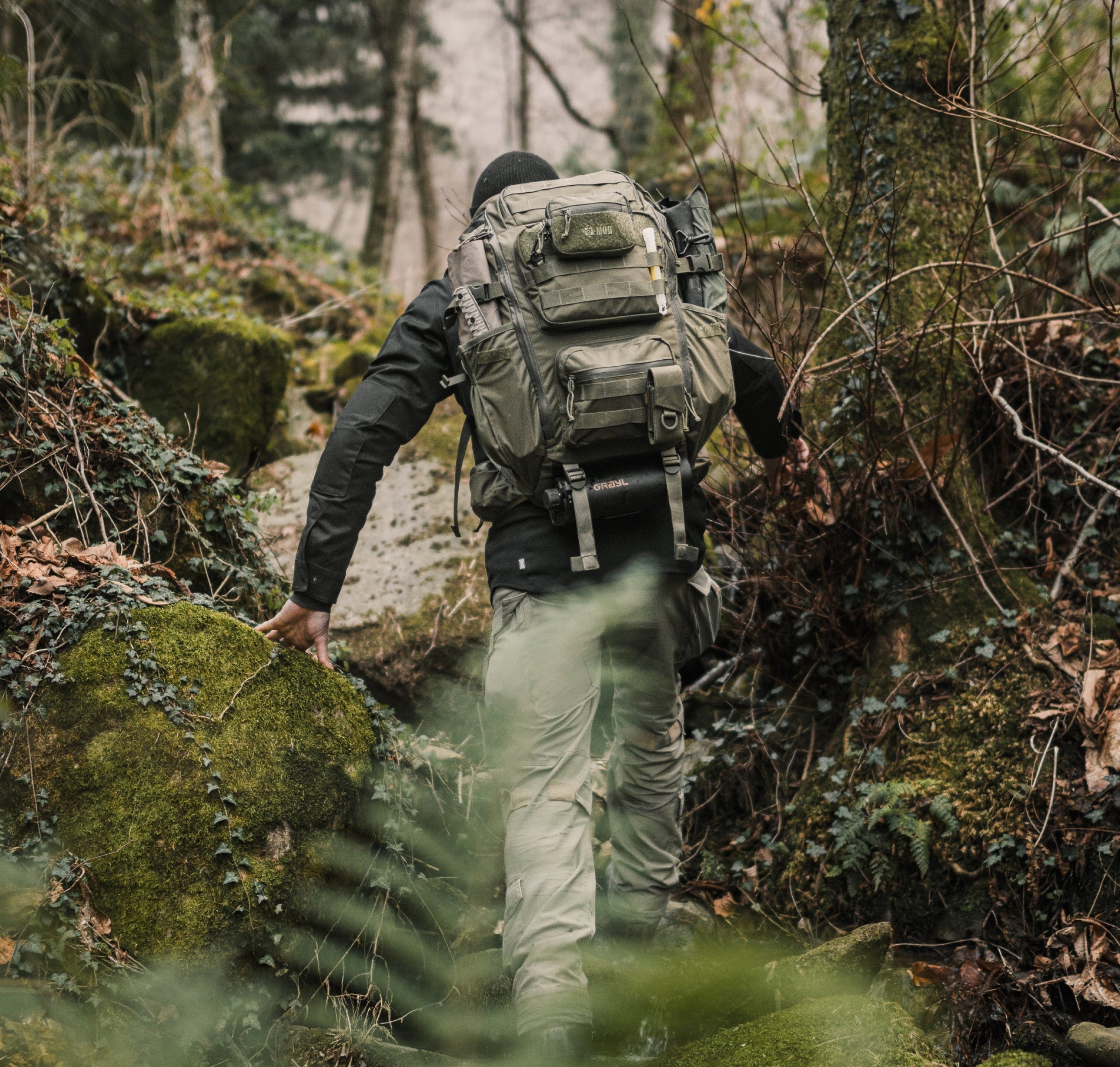 CARRY PROJECT- BACKPACKS + SLINGS